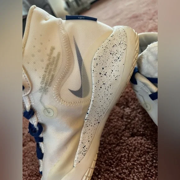 KD white and blue nike basketball shoes - Picture 3 of 5